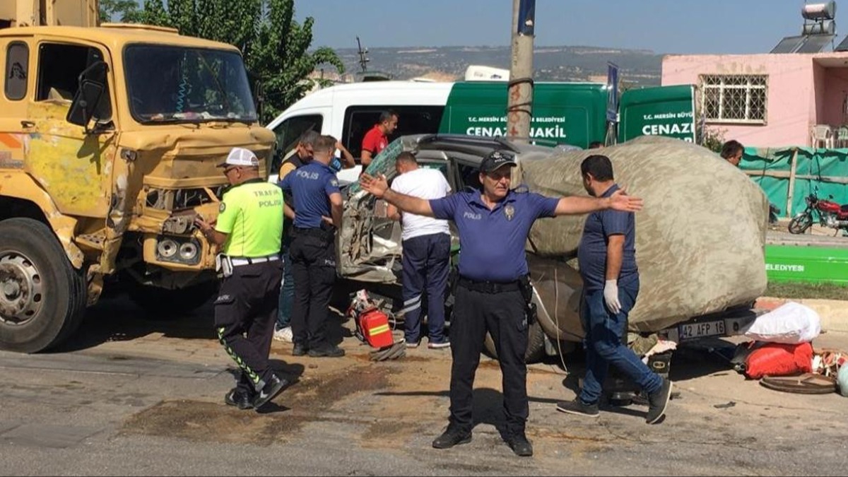 Mersin'de korkun kaza: 4 l, 2 yaral