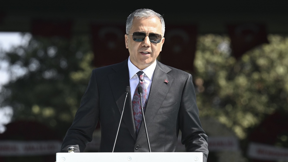 ileri Bakan Yerlikaya: O sabah dar aacna ekilen Menderes deil milletin iradesiydi