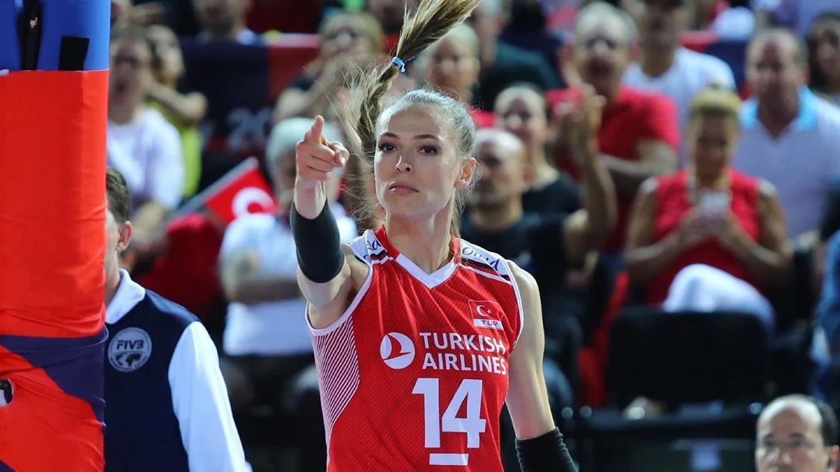Eda Erdem: Umarım 3-0'lık net bir skorla galip geliriz