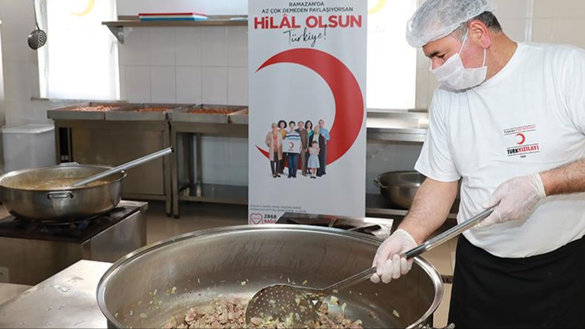Kızılay, Ağrı'da 5 bin kişi kapasiteli aşevi ve şube açılışı yaptı