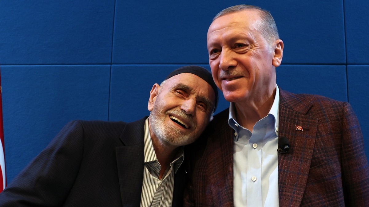 Yllardr bekledikleri Trk vatandal iin Bakan Erdoan'dan mjde