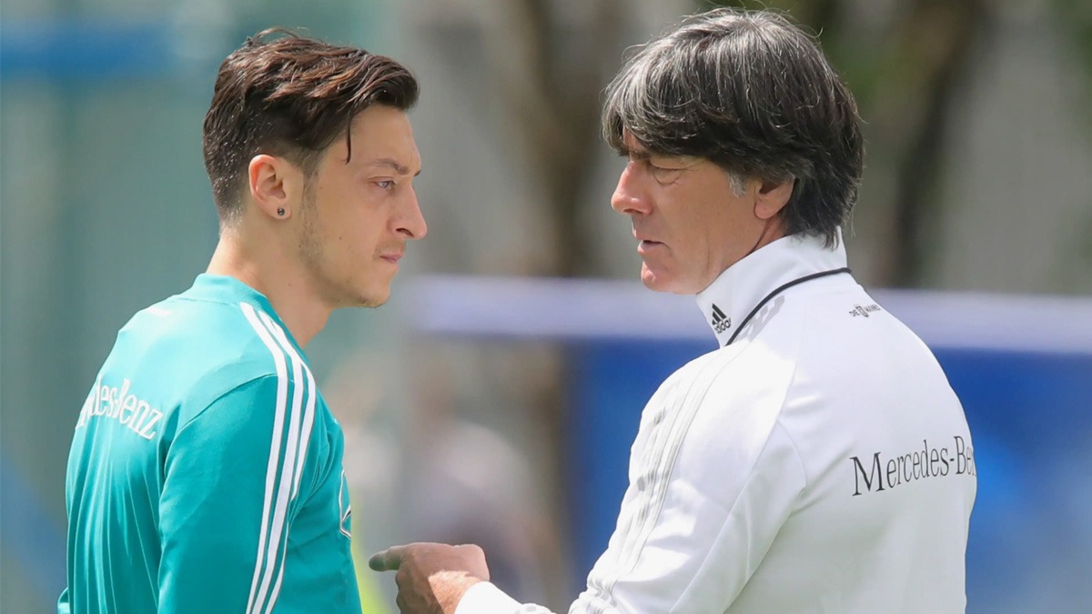 A Milli Takm iin srpriz iddia! Lw ve Mesut...