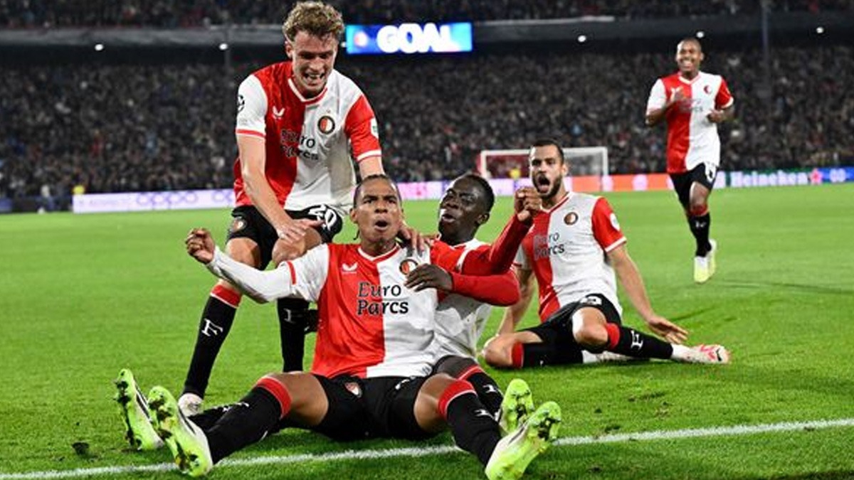 Feyenoord, 9 kiilik Celtic'i rahat geti