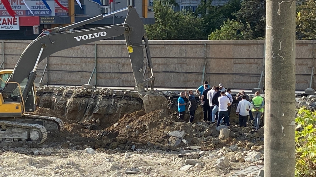 BB doalgaz borusunu patlatt, mahalleli evlerini boaltmak zorunda kald