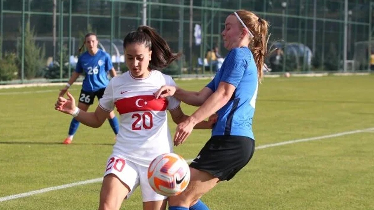 U19 Kadn Milli Takm, Estonya'y geti