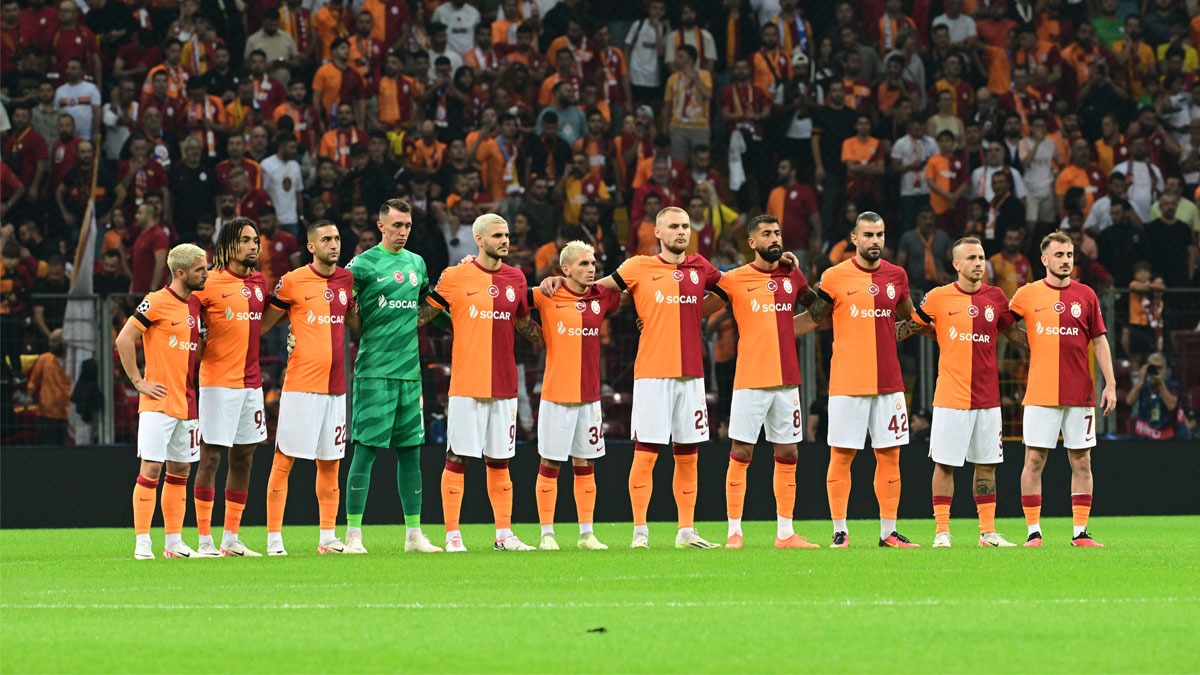 24 yl sonra bir ilk! Galatasaray'dan 85. dakikada mthi geri dn