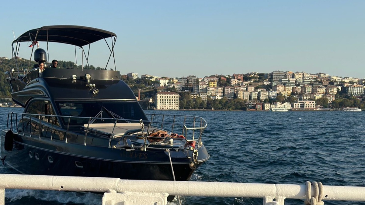 stanbul Boaz'nda srklenen tekne kurtarld