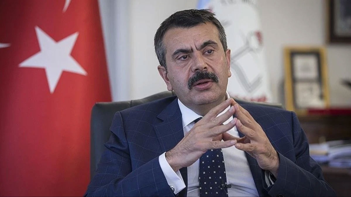 Bakan Tekin, meslek liselerinin çok iyi bir gelecek vaad ettiğini açıkladı