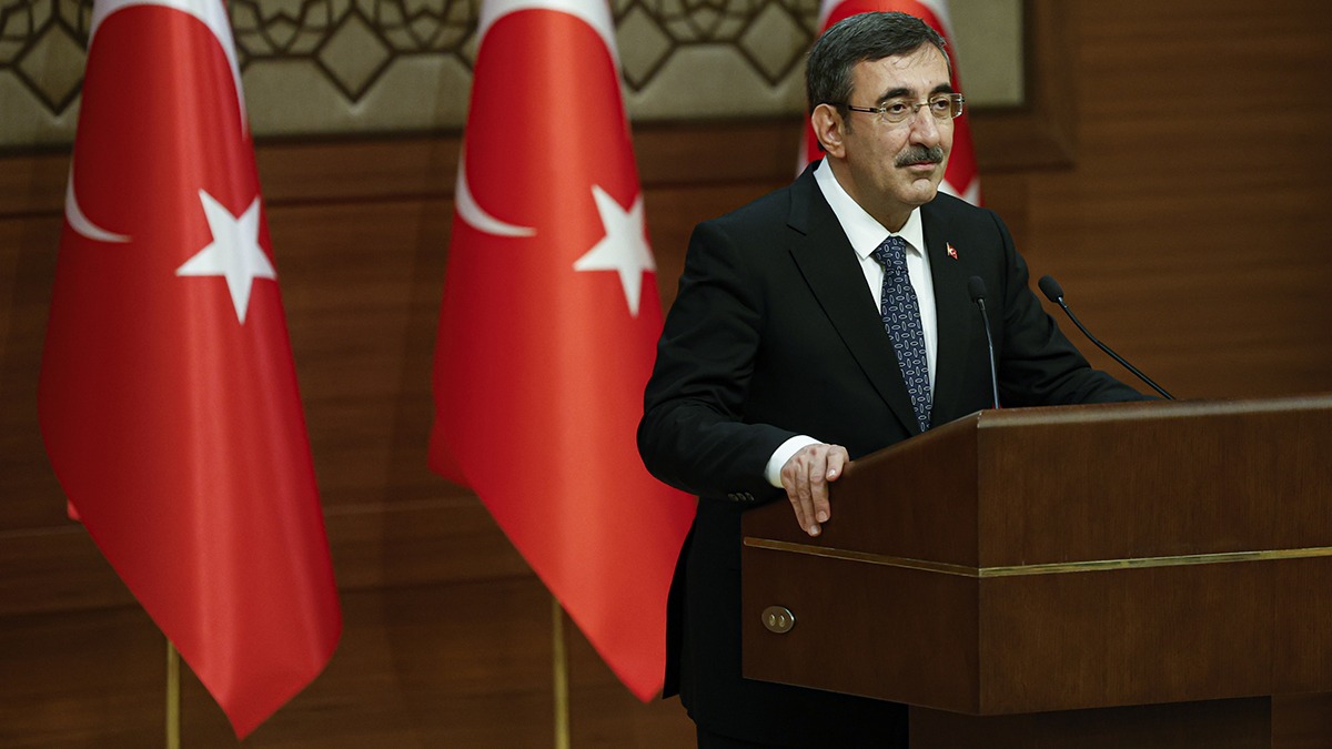 Cumhurbakan Yardmcs Ylmaz'dan emekli maa ve kdem tazminatyla ilgili kritik aklama