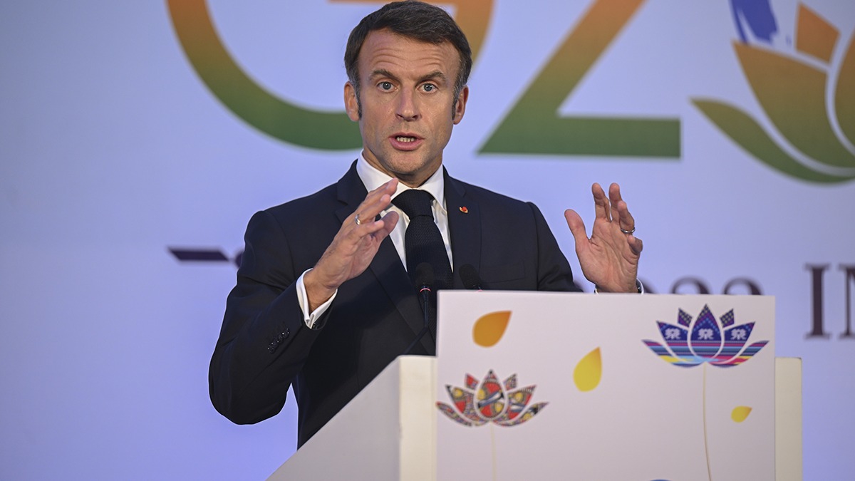 Macron'a zor soru: Katliamlara maruz kalan Azerbaycanlıların hakları konusunda neden yorum yapmadın?