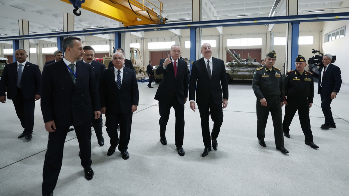 Cumhurbaşkanı Erdoğan ve Aliyev, modernize edilen Nahçıvan Askeri Kompleksi'nin açılışını yaptı