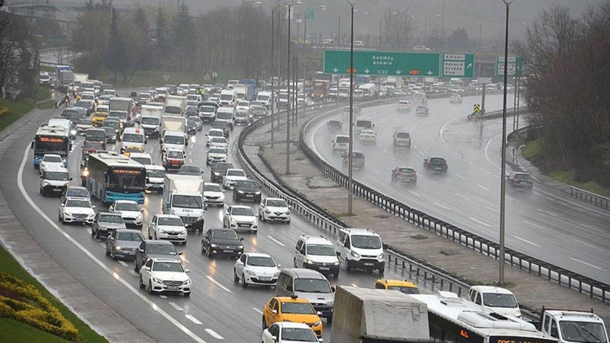 stanbul'da saanak hava trafiini olumsuz etkiledi 