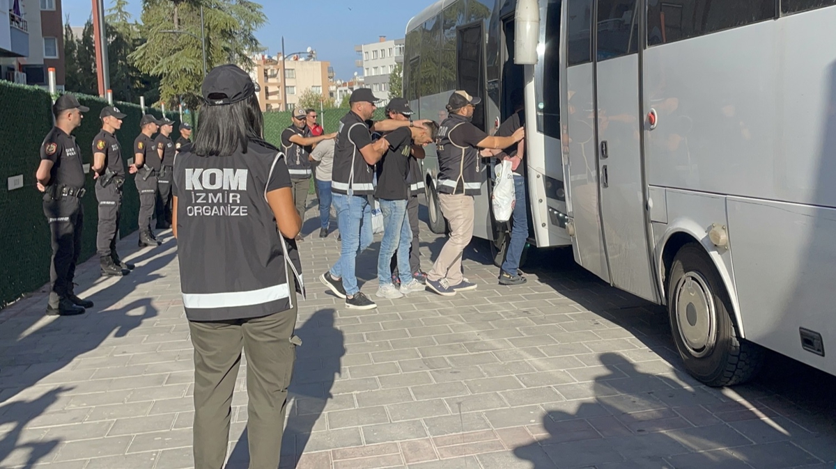 zmir Adliyesi karsndaki kavgada yeni gelime