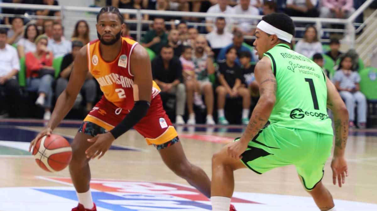 Galatasaray Nef sezona galibiyetle balad