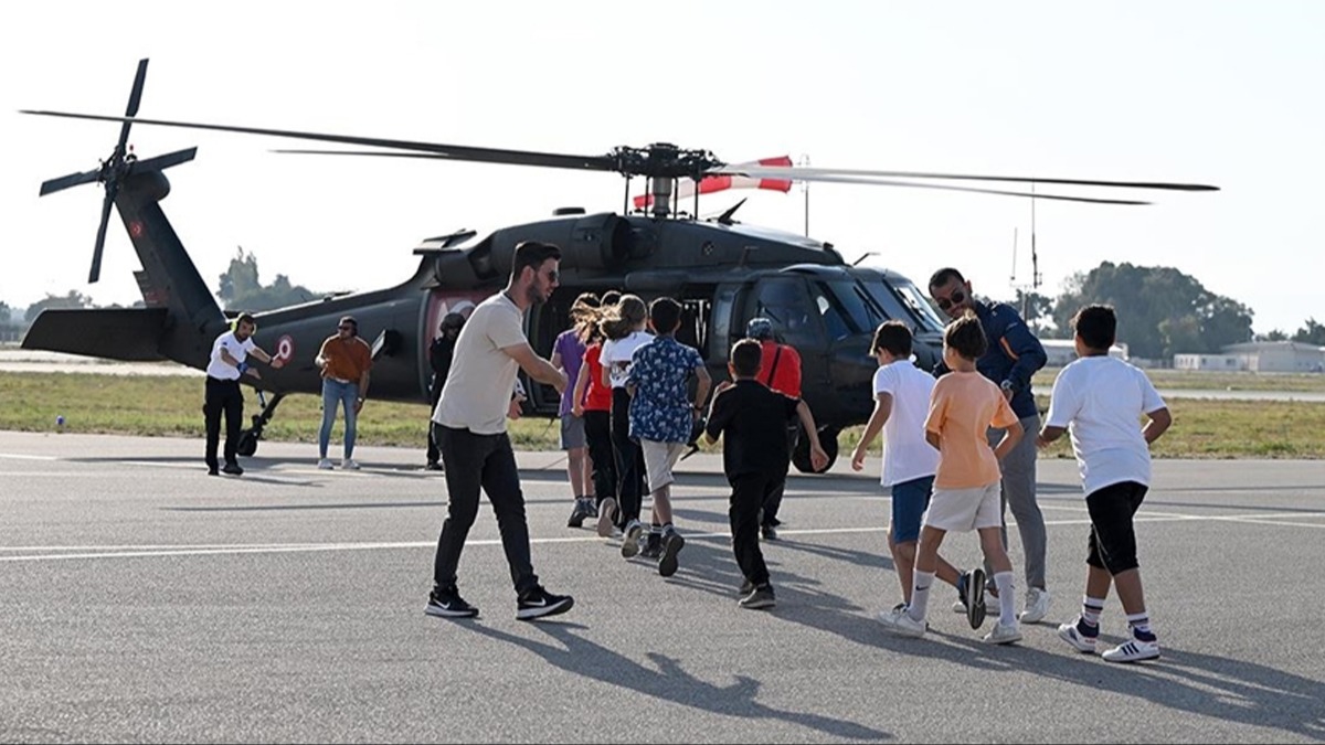 ''Bir Çocuk Gelsin Bir Uçağa Dokunsun'' projesi hedefine ulaştı 