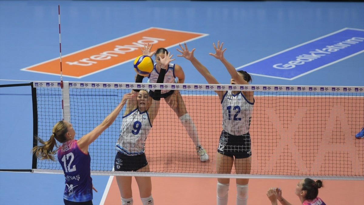 Saryer Belediyespor, Aydn Bykehir Belediyespor'u malup etti