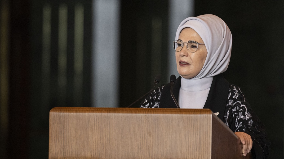 Emine Erdoan: Koruyucu ailelerden beklentimiz huzurlu bir yuva 