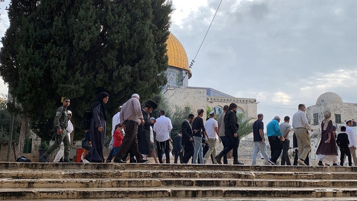Sukot provokasyonu sryor: Yahudilerden Mescid-i Aksa'ya baskn