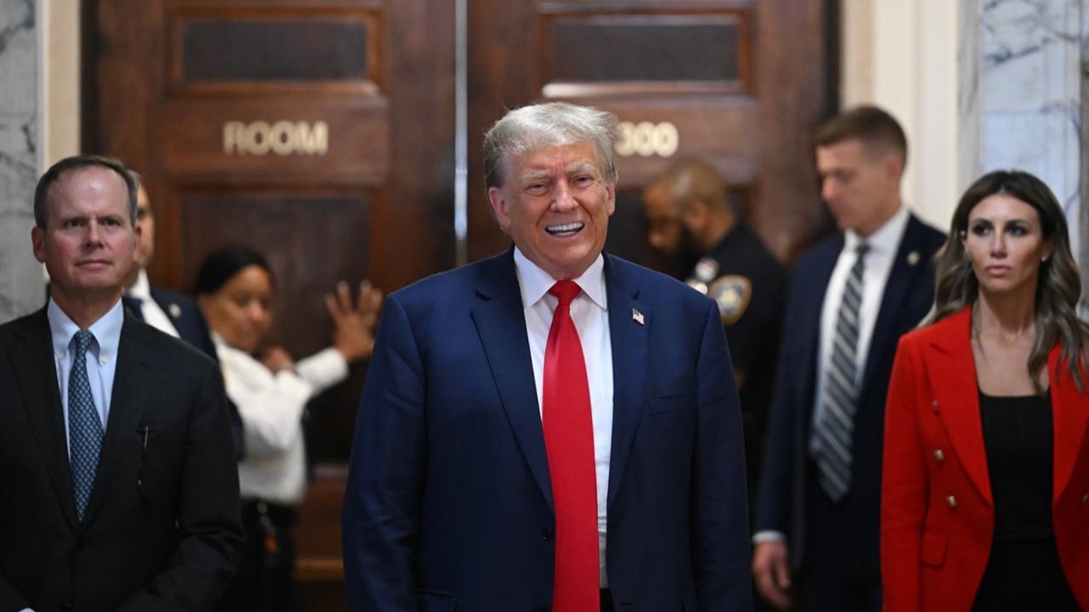 Trump ''dolandrclk davas'' iin mahkemeye geldi 