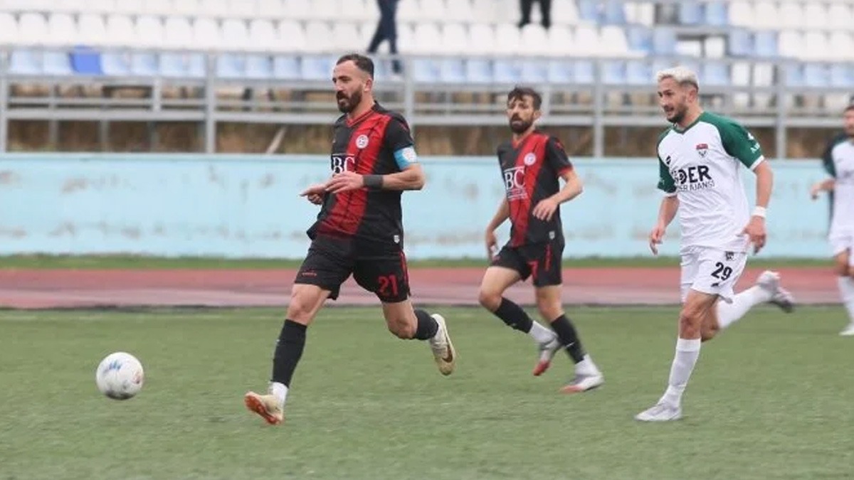 Doubayaztspor 2 golle turlad