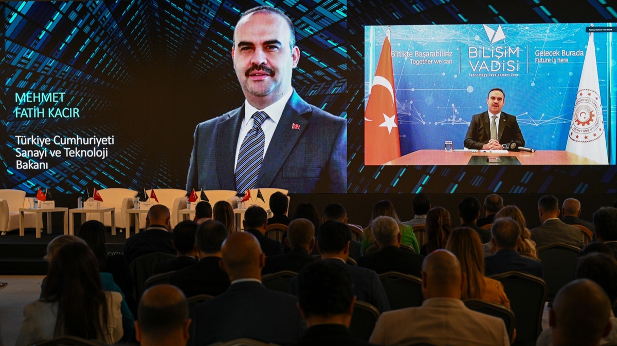 Bakan Kacr: lkemizi dijital dnmde de kresel bir oyuncu haline getireceiz