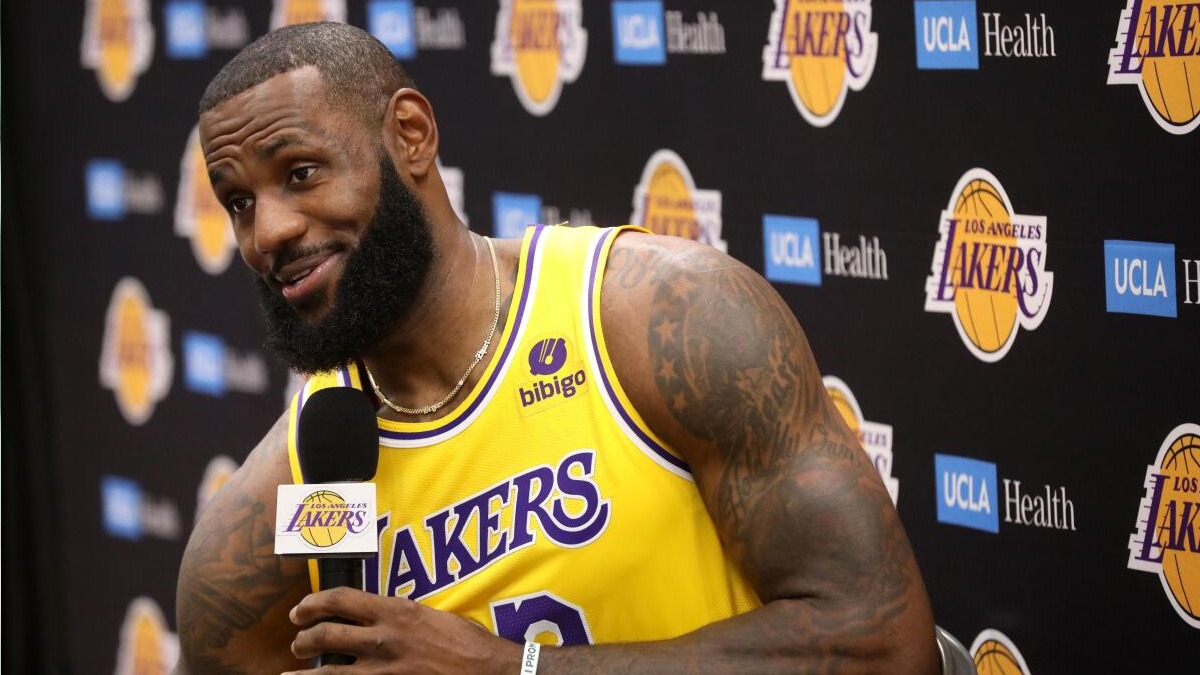 LeBron James: İlk hazırlık maçında yokum