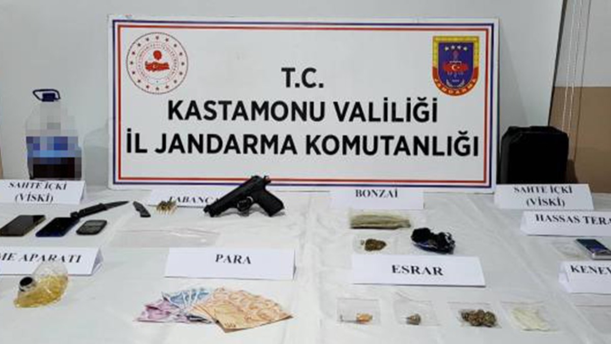 Uyuşturucuya geçit yok: Kastamonu'da 3 tutuklama 