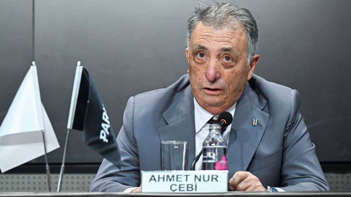 Ahmet Nur ebi'den ynetimde 7 deiiklik