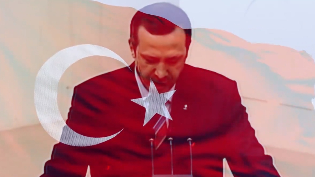 AK Parti kongresine zel ark ve klip! Beeni yad