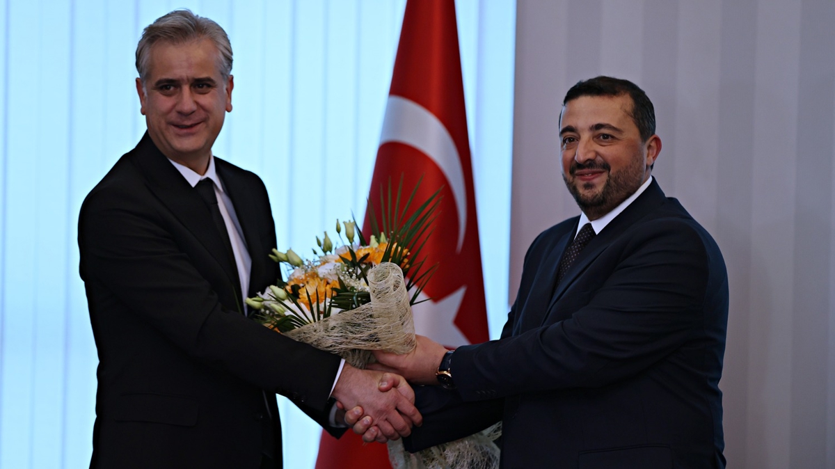AK Partili Zengin, grevi Hasan Basri Yaln'a devretti