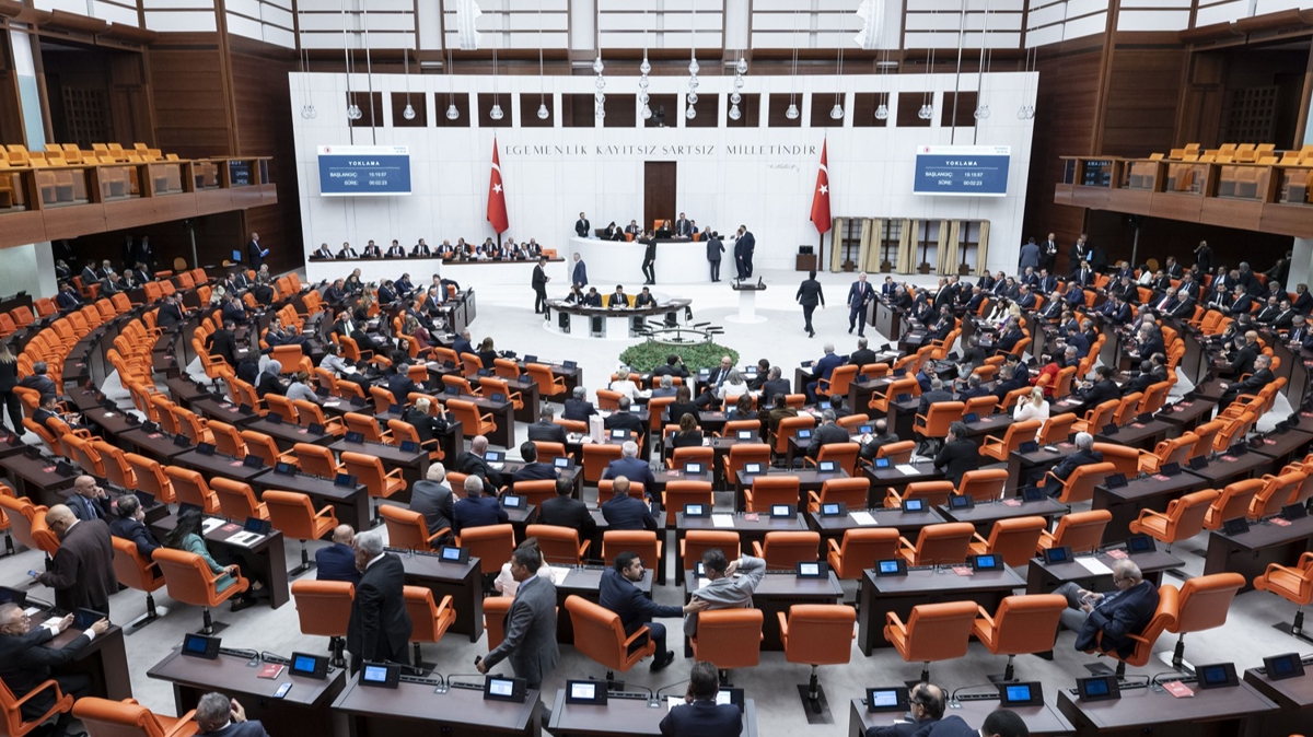 TBMM'deki yer sorunu MHP Lideri Bahçeli'nin devreye girmesiyle çözüldü