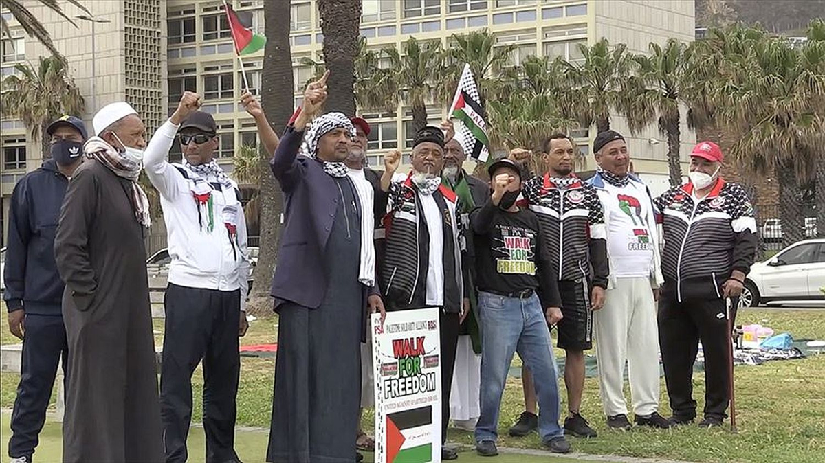 Gney Afrika'da 'Filistin'e zgrlk' sloganlaryla gsteri dzenlendi