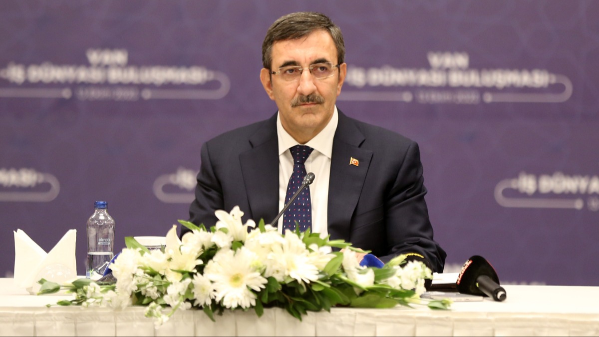 srail-Filistin atmas... Cumhurbakan Yardmcs Ylmaz: Gazze'de toplumun mahrum braklmas uluslararas hukuka aykrdr