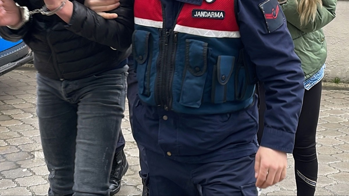 Jandarmadan aranan 70 kiiye gzalt