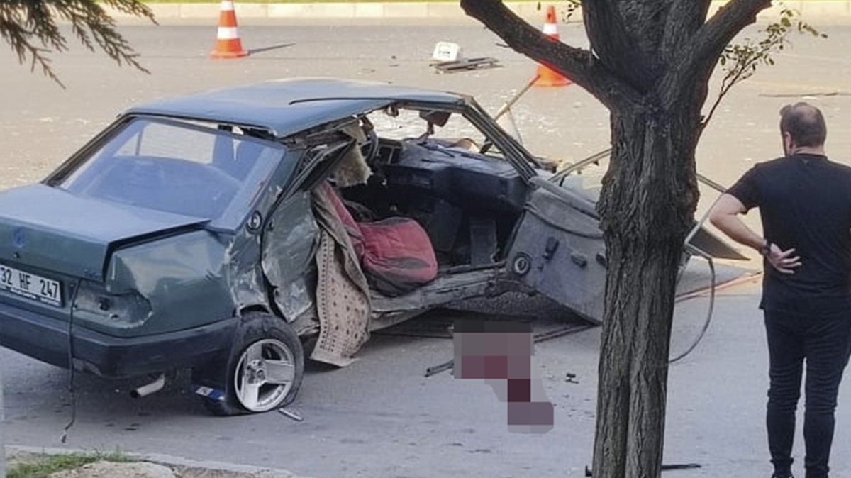 Afyonkarahisar'da feci kaza: 1 l