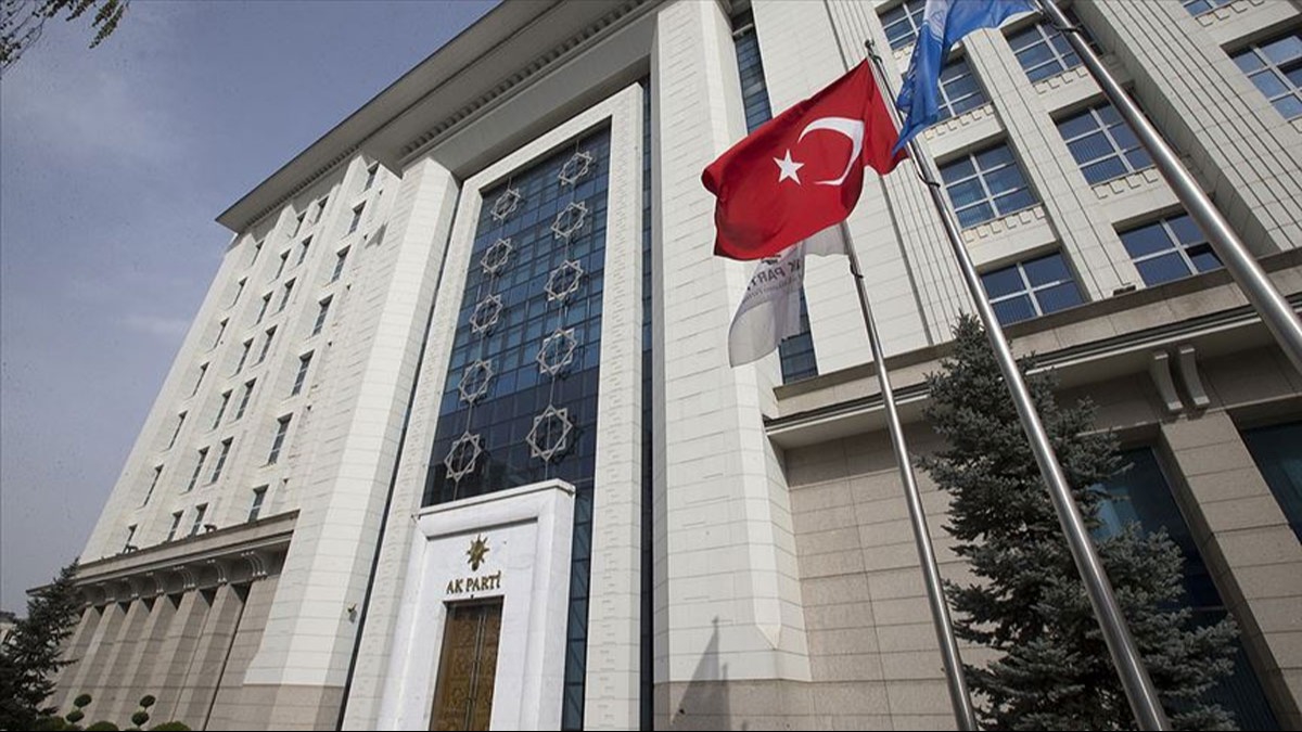 AK Parti'de genel merkez kurullarının başkanları belli oldu