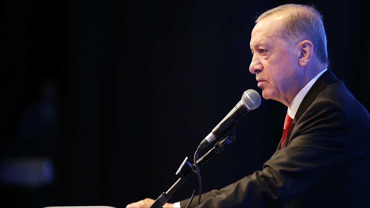 Cumhurbakan Erdoan'dan srail'in hastane katliamna tepki: Saldrnn faillerini lanetliyorum