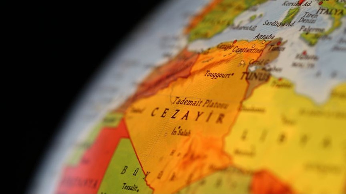 Cezayir'de 69. Kurtulu Sava kutlamalar iptal edildi