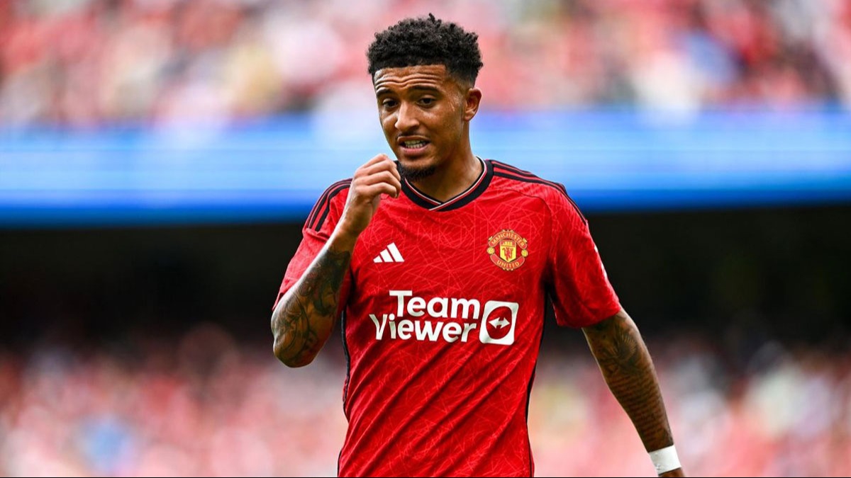 Jadon Sancho iin yeni yaptrm! Takmdakilerle iletiim kurmas yasakland