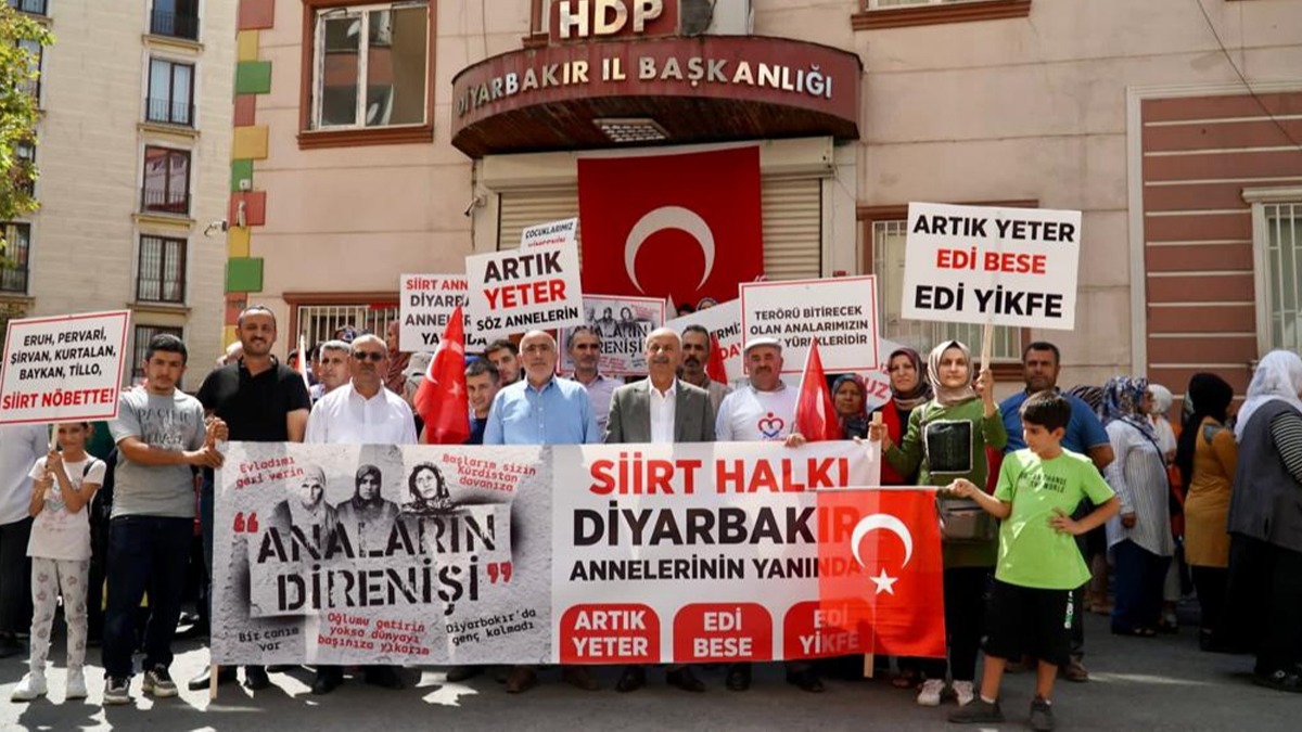 Siirtli annelerden, Diyarbakr annelerine destek ziyareti 