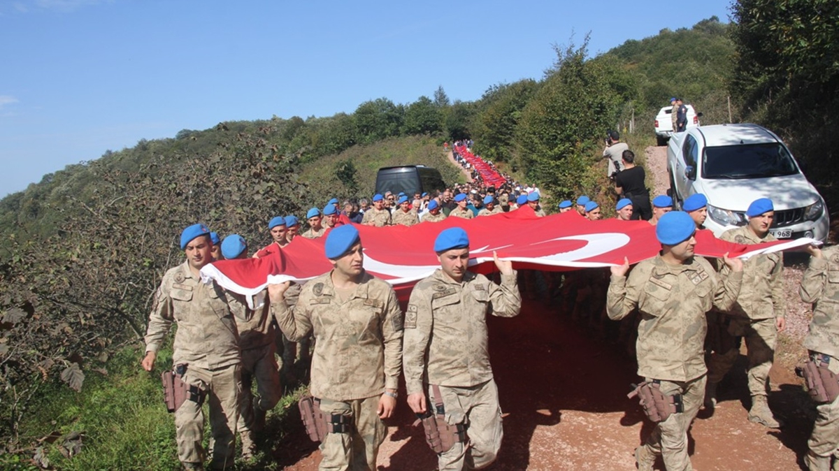 Giresun'da ehitlere vefa yry dzenlendi