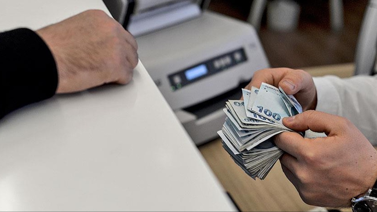 lan Resmi Gazete'de: En az 22 bin TL maala 2 bin memur alnacak