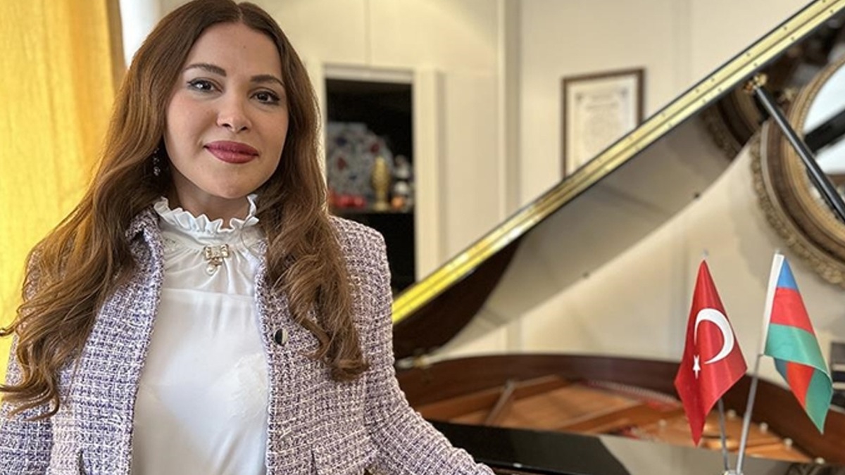 Azeri Sanat Turan Manafzade'den Cumhuriyet'in 100. ylna zel beste