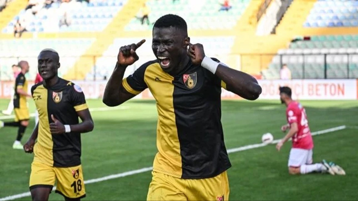 İstanbulspor, Hakan Yakın ile siftah yaptı