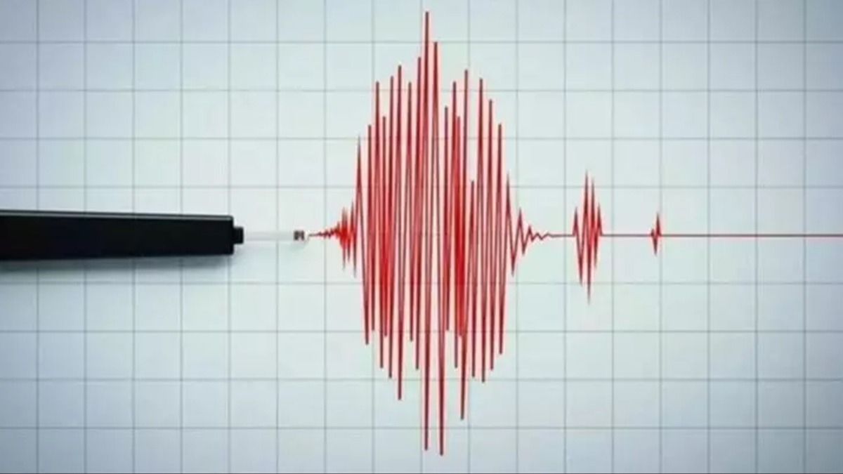 Van'da 4 iddetinde deprem 