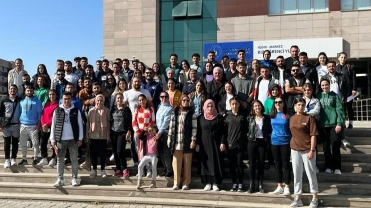 Idr'da hentbol hakem ve gzlemci kursu dzenlendi