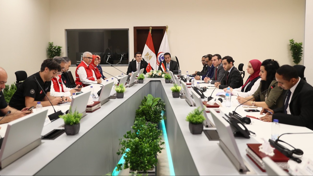 AFAD ve Kızılay başkanları, Mısır Sağlık Bakanı ile Gazze'yi görüştü