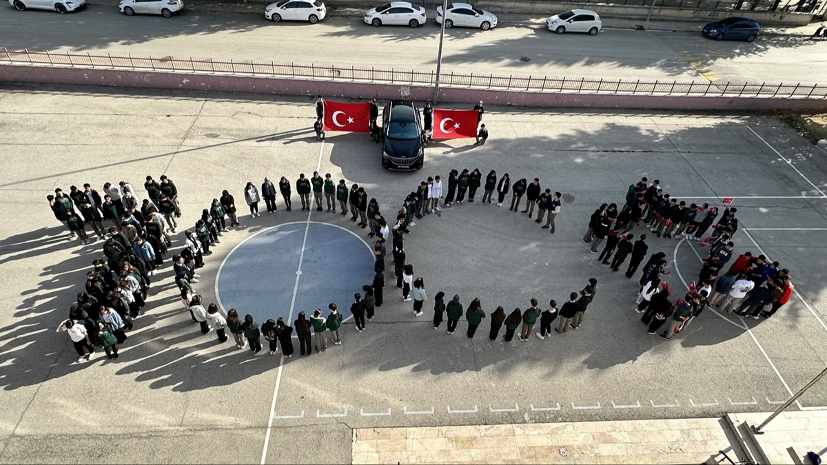 Amasyal rencilerden 100. yla zel Togg'lu koreografi