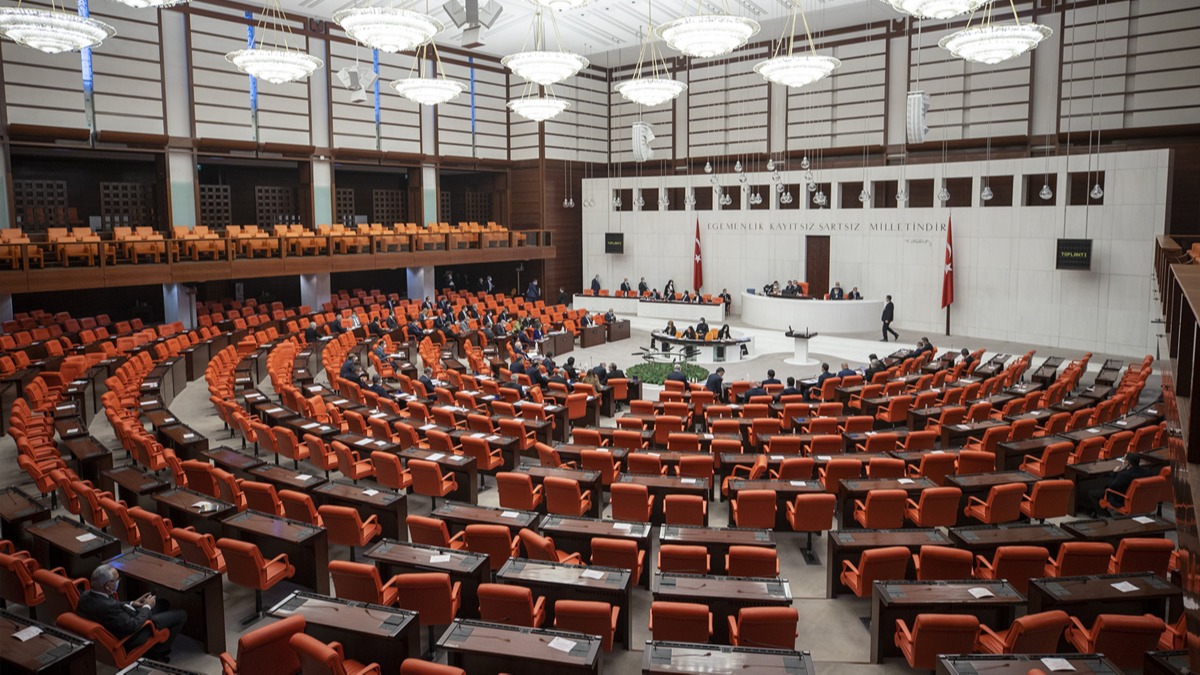 Milyonlarca emekliyi ilgilendiriyor! TBMM'de kabul edildi