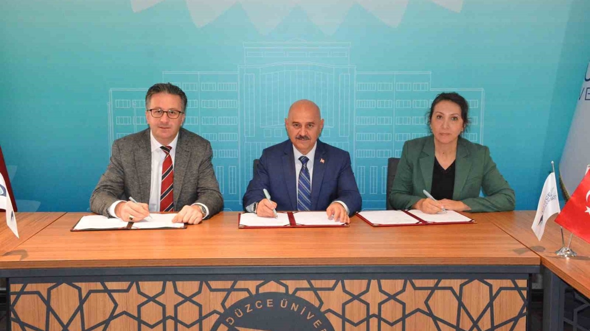 TBTAK imzalad! Uydu ve uzay teknolojileri alannda yeni ibirlii